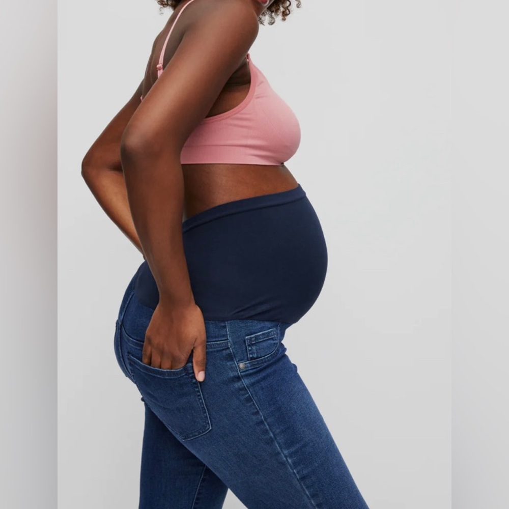 MATERNITY JEAN: skinny jean- jegging, medium wash